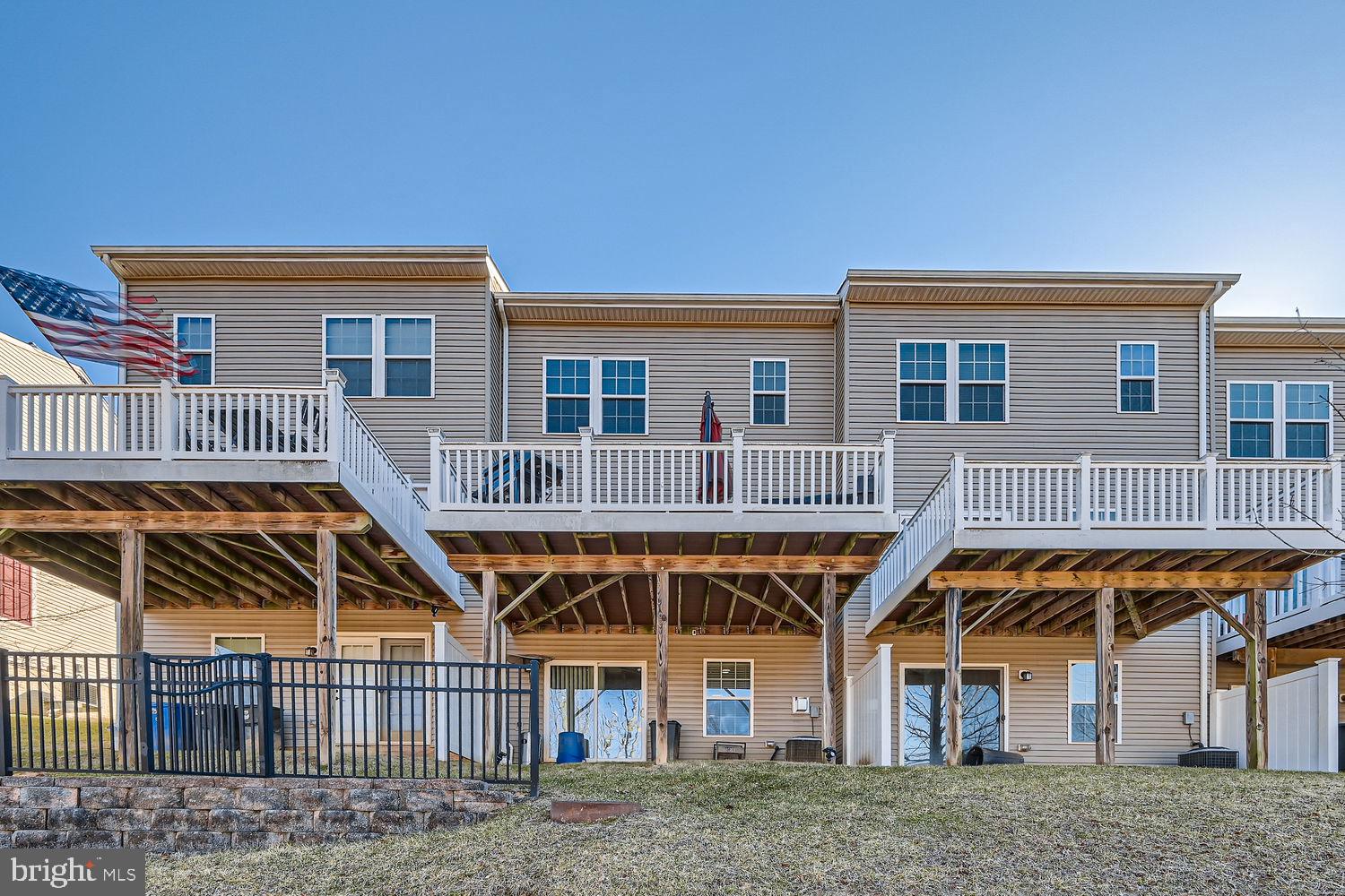 ESPLANADE AT RED RUN - Residential