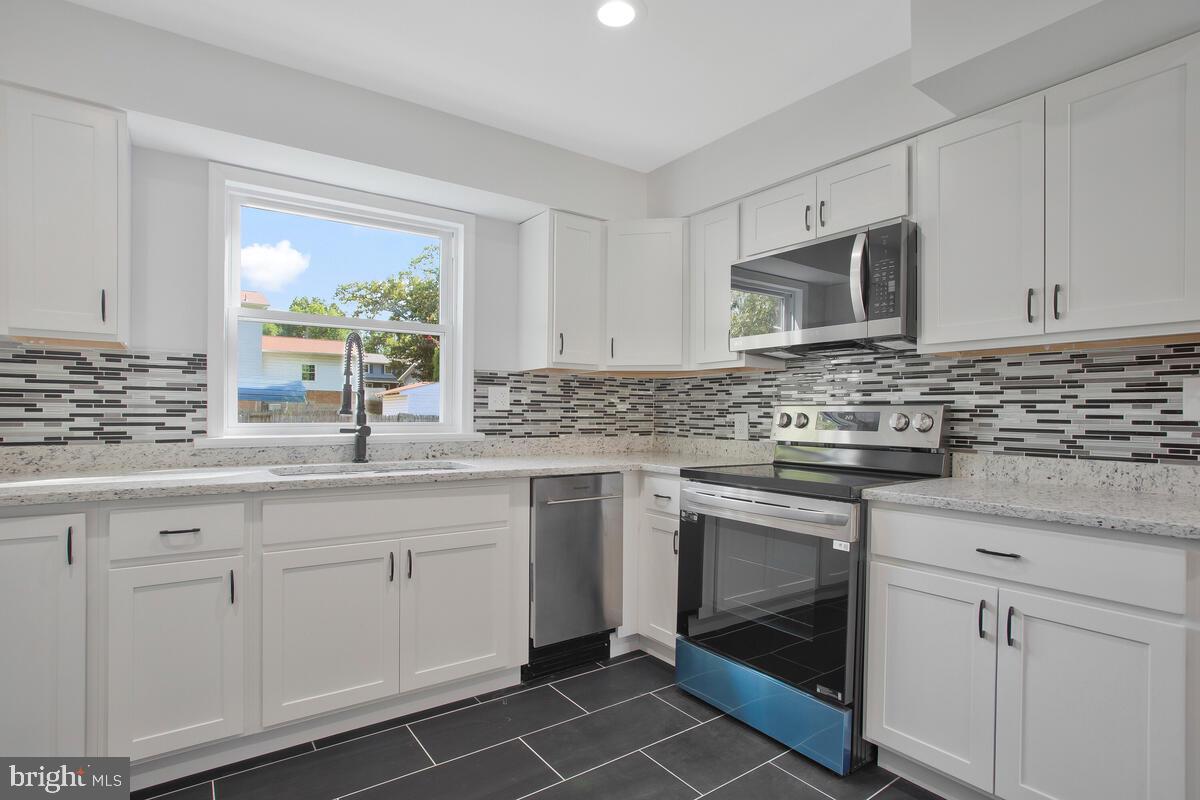 MAGNOLIA SPRINGS - Residential