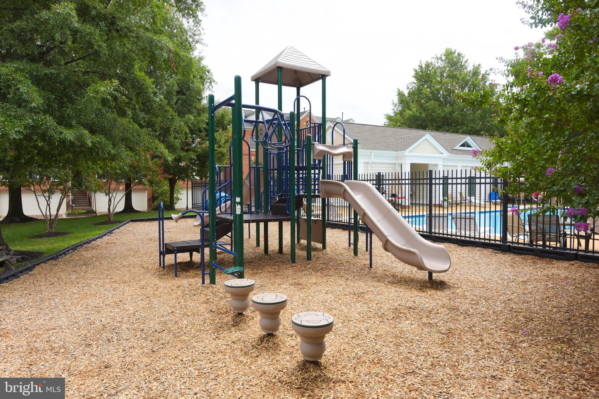 OLD TOWN GREENS - Residential