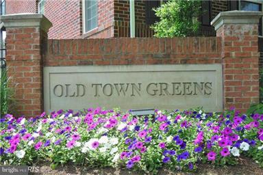 OLD TOWN GREENS - Residential