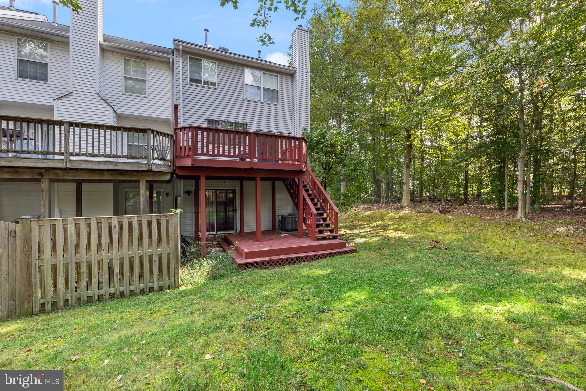 SOUTH HAMPTON - Residential