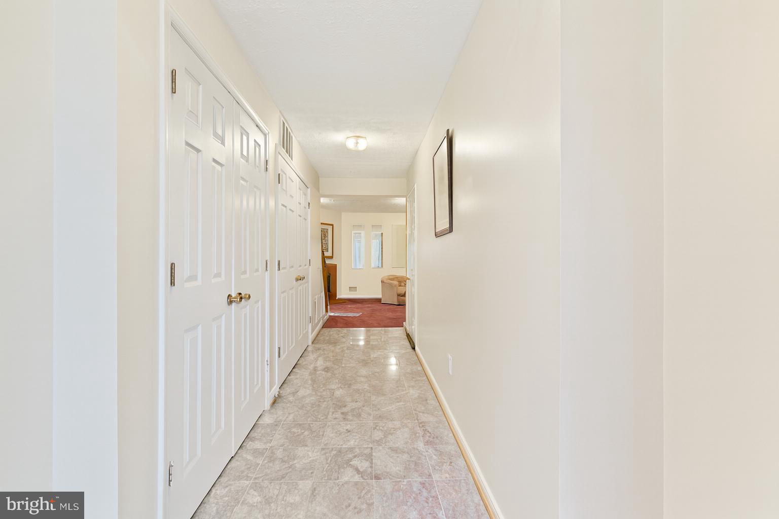 2865 WATERS EDGE COURT