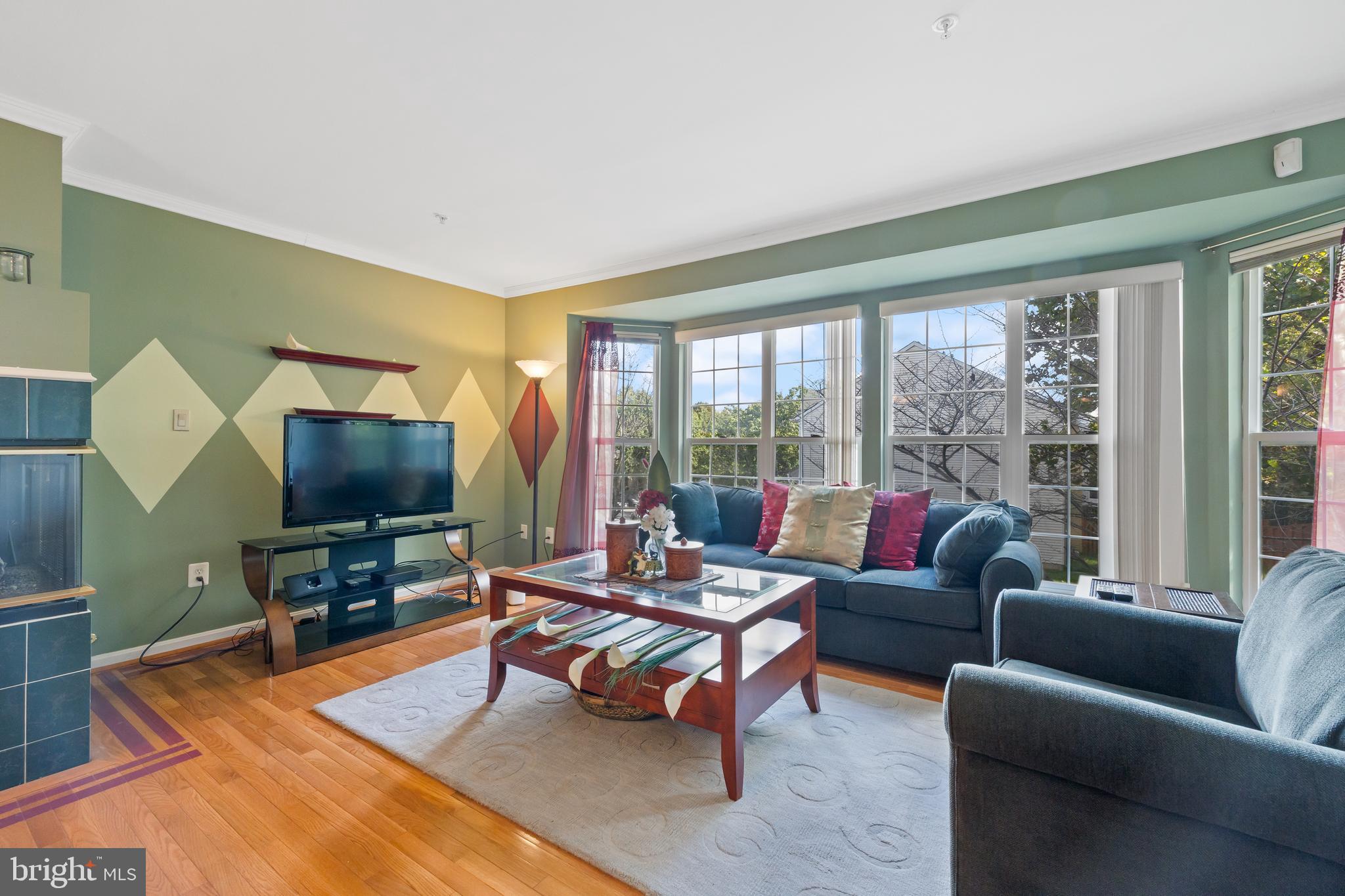 SOUTH HAMPTON - Residential