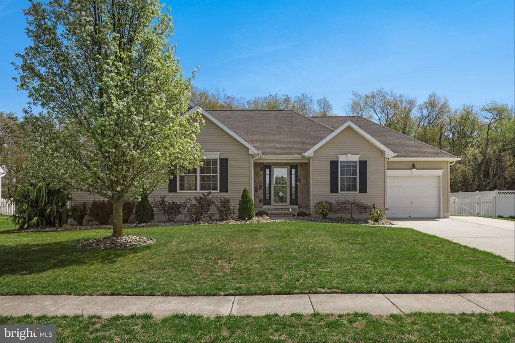 Photo of 1279 Livia Lane, VINELAND, NJ 08360 (MLS # NJCB2029870)