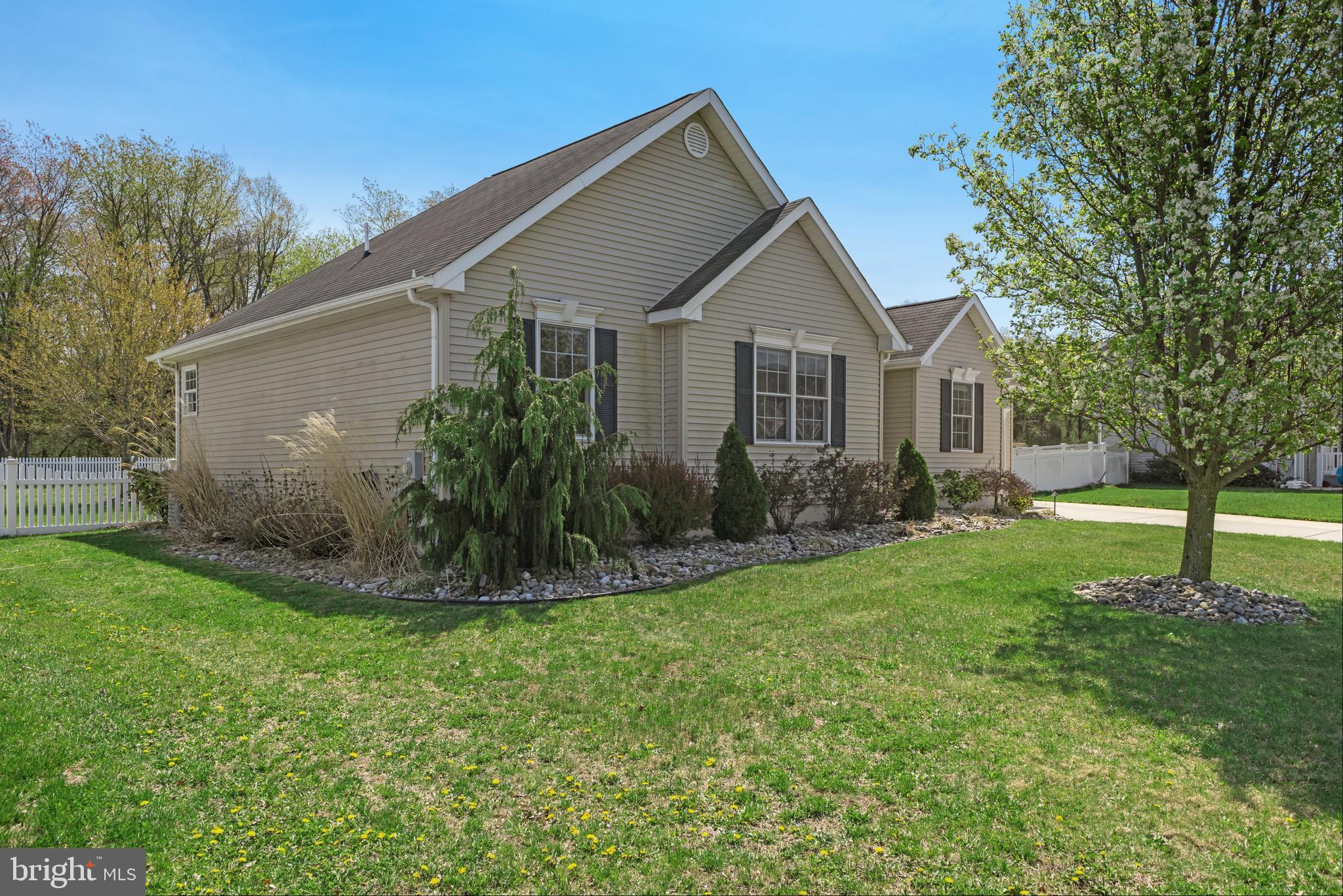 1279 LIVIA LANE