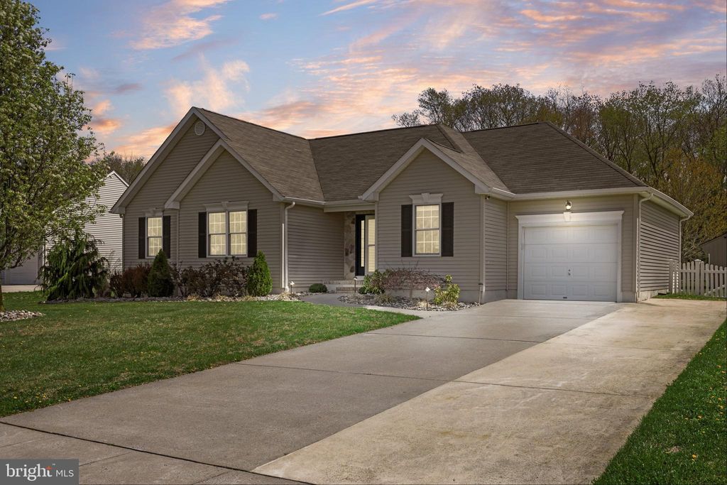Photo of 1279 Livia Lane, VINELAND, NJ 08360 (MLS # NJCB2029870)