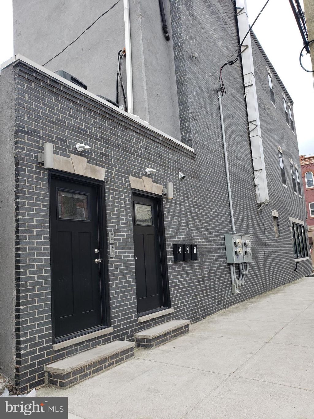 Photo of 2001 S 17th Street #FLR 3, PHILADELPHIA, PA 19145 (MLS # PAPH2557578)