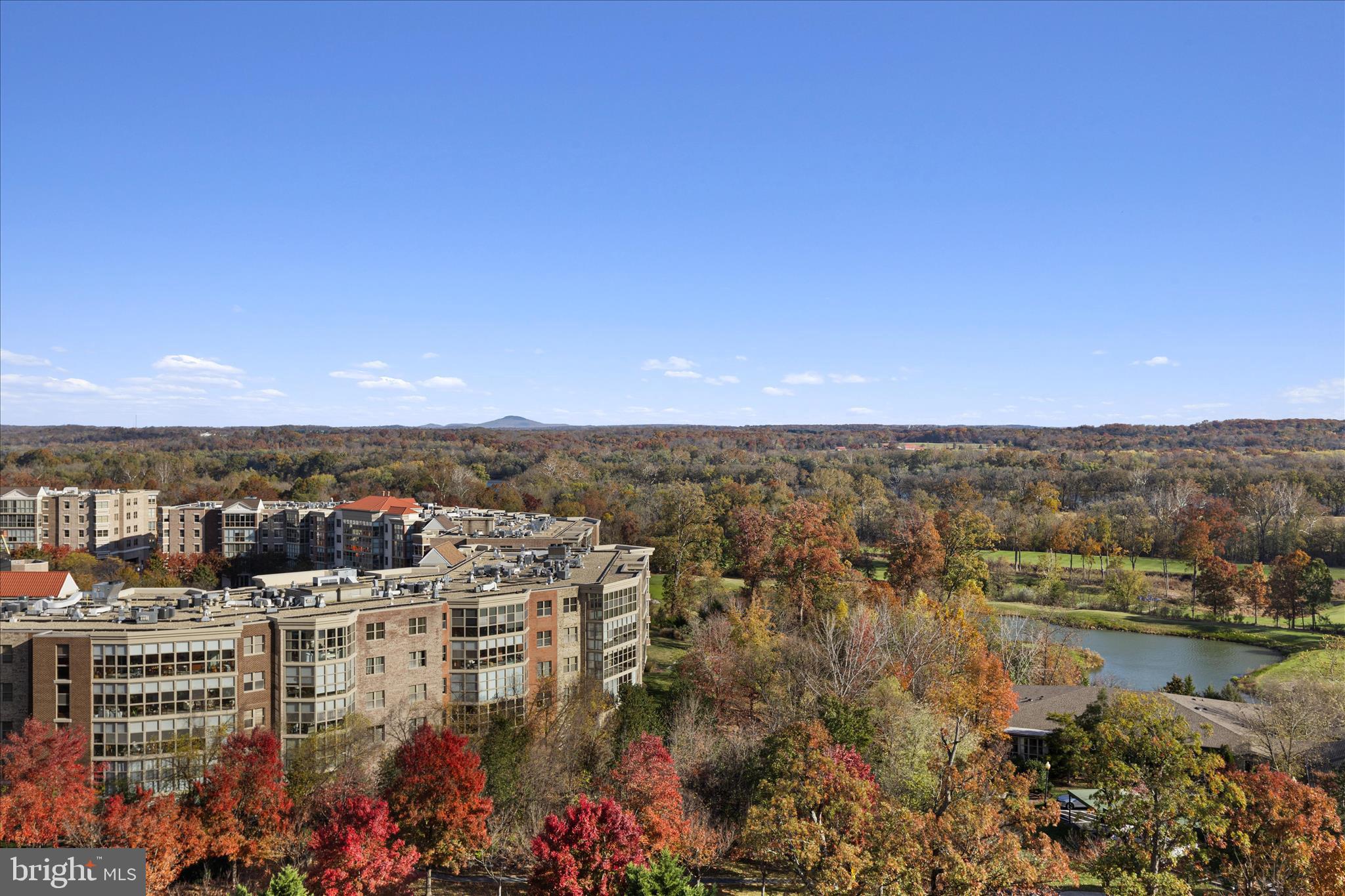 LANSDOWNE WOODS - Residential