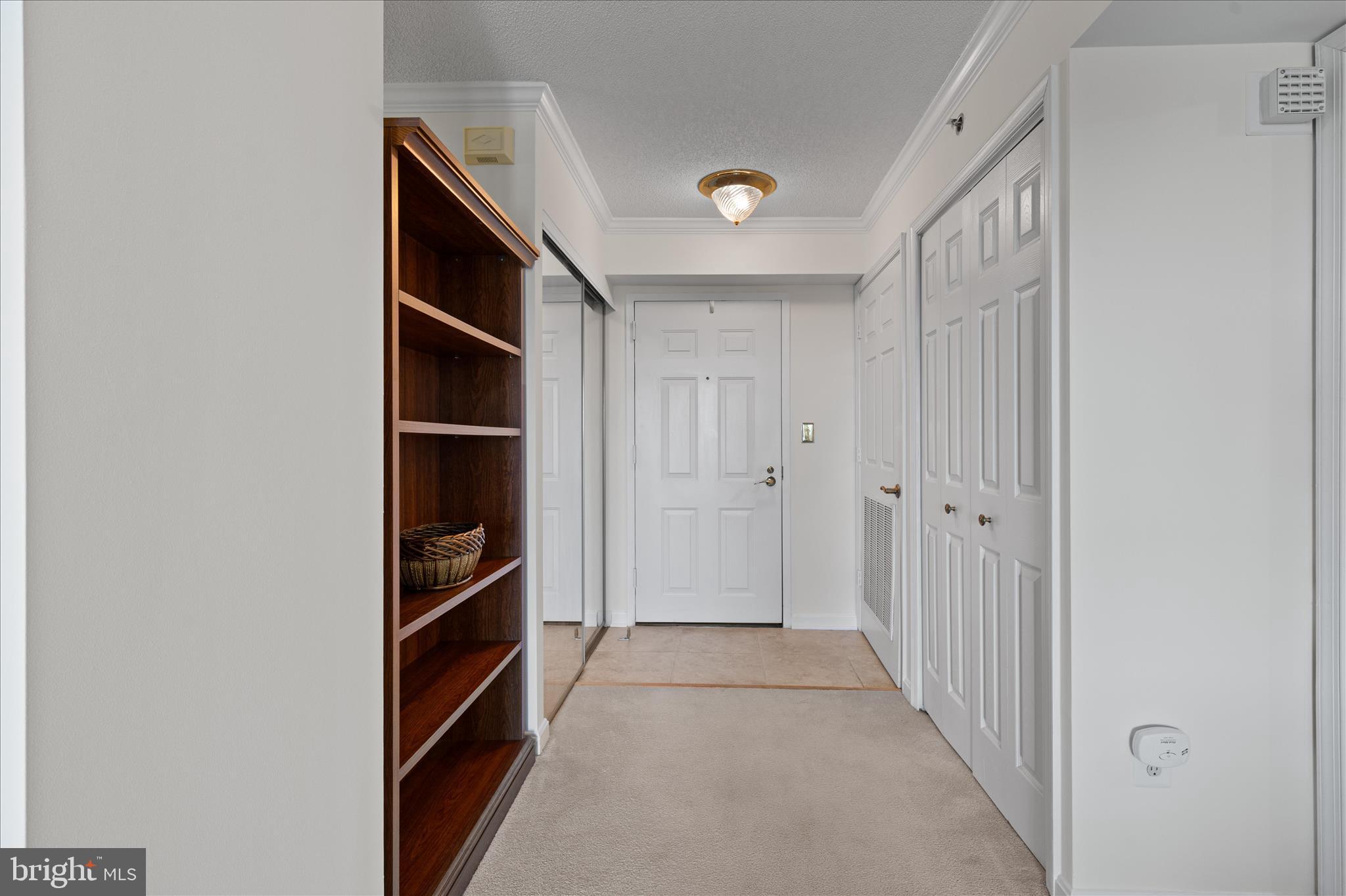 LANSDOWNE WOODS - Residential