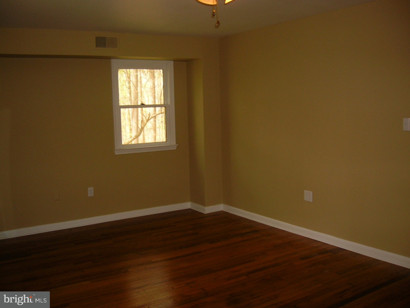 VALLEYBROOK - Residential Lease