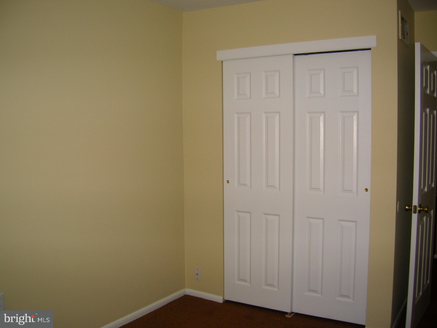 VALLEYBROOK - Residential Lease