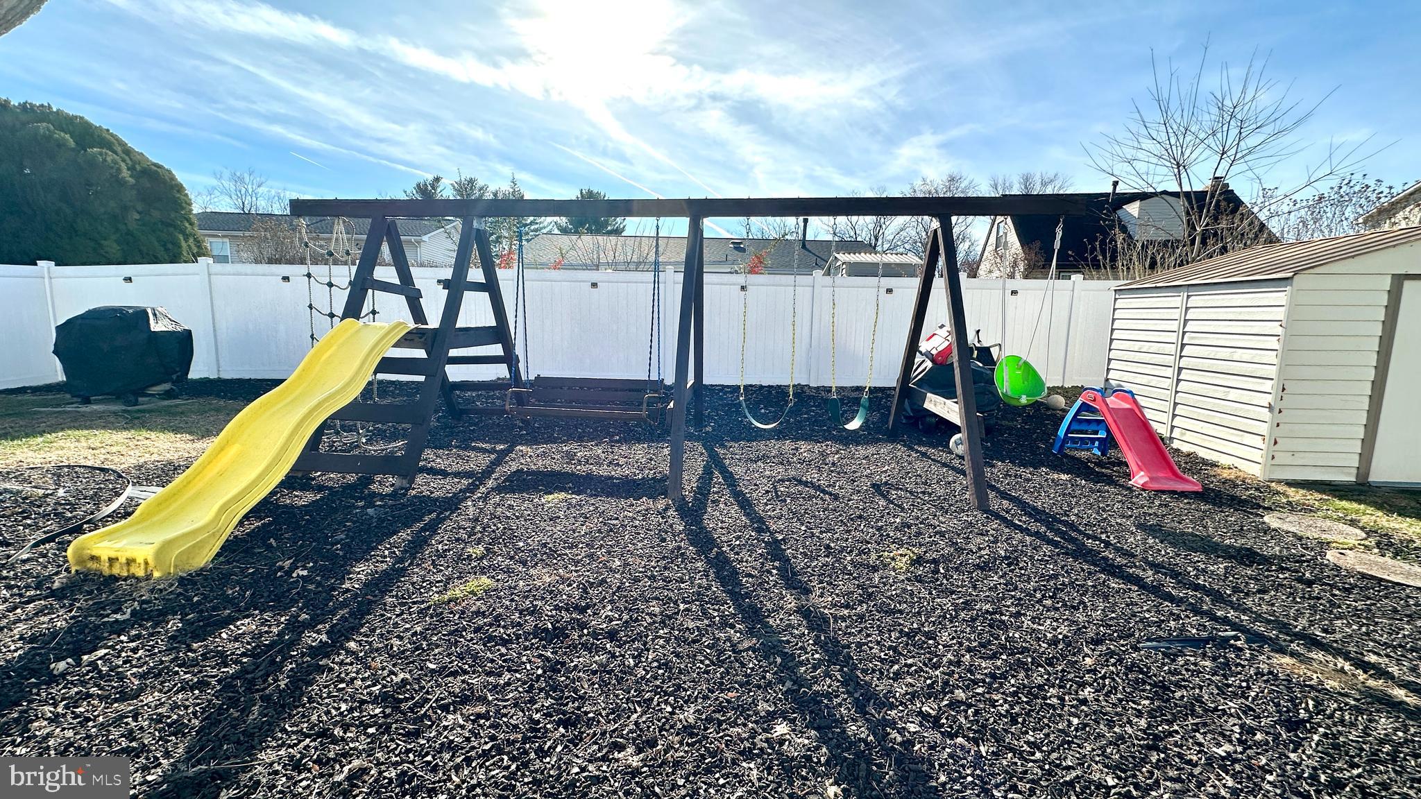 THE PROVINCES - Residential