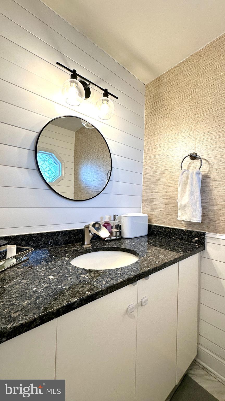 THE PROVINCES - Residential