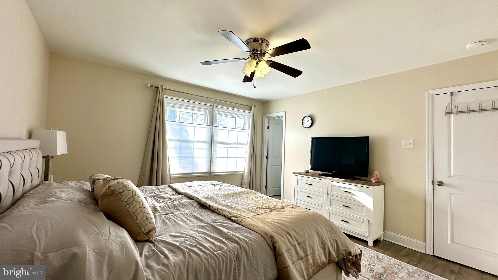 THE PROVINCES - Residential