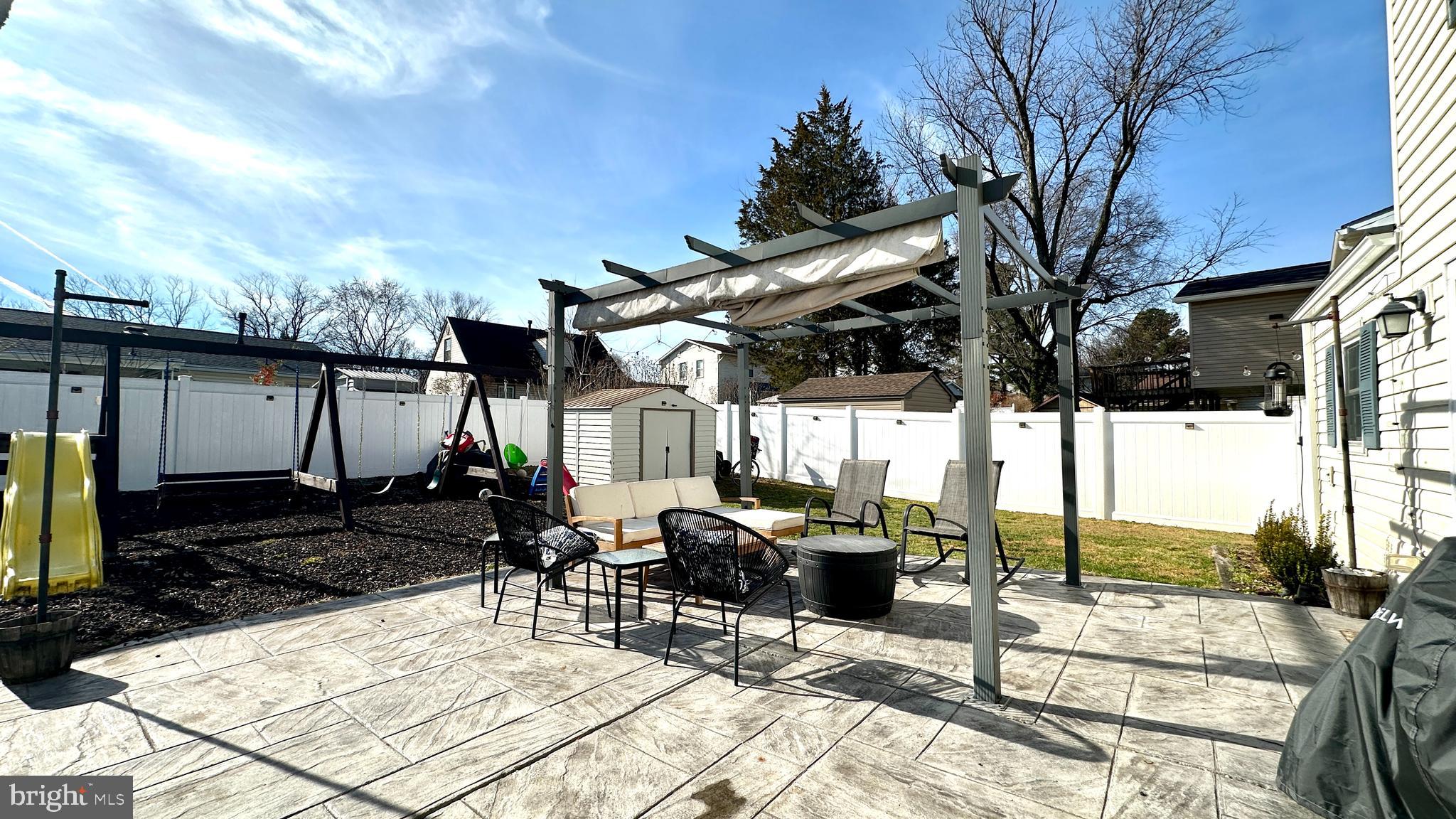 THE PROVINCES - Residential