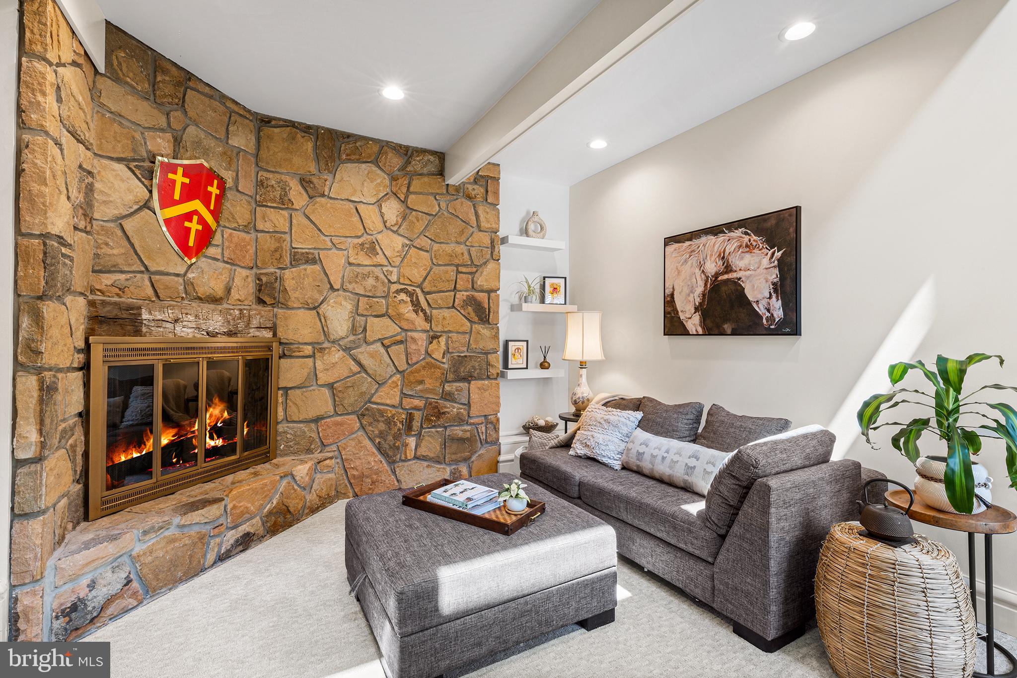 YELLOW SPRINGS EST - Residential