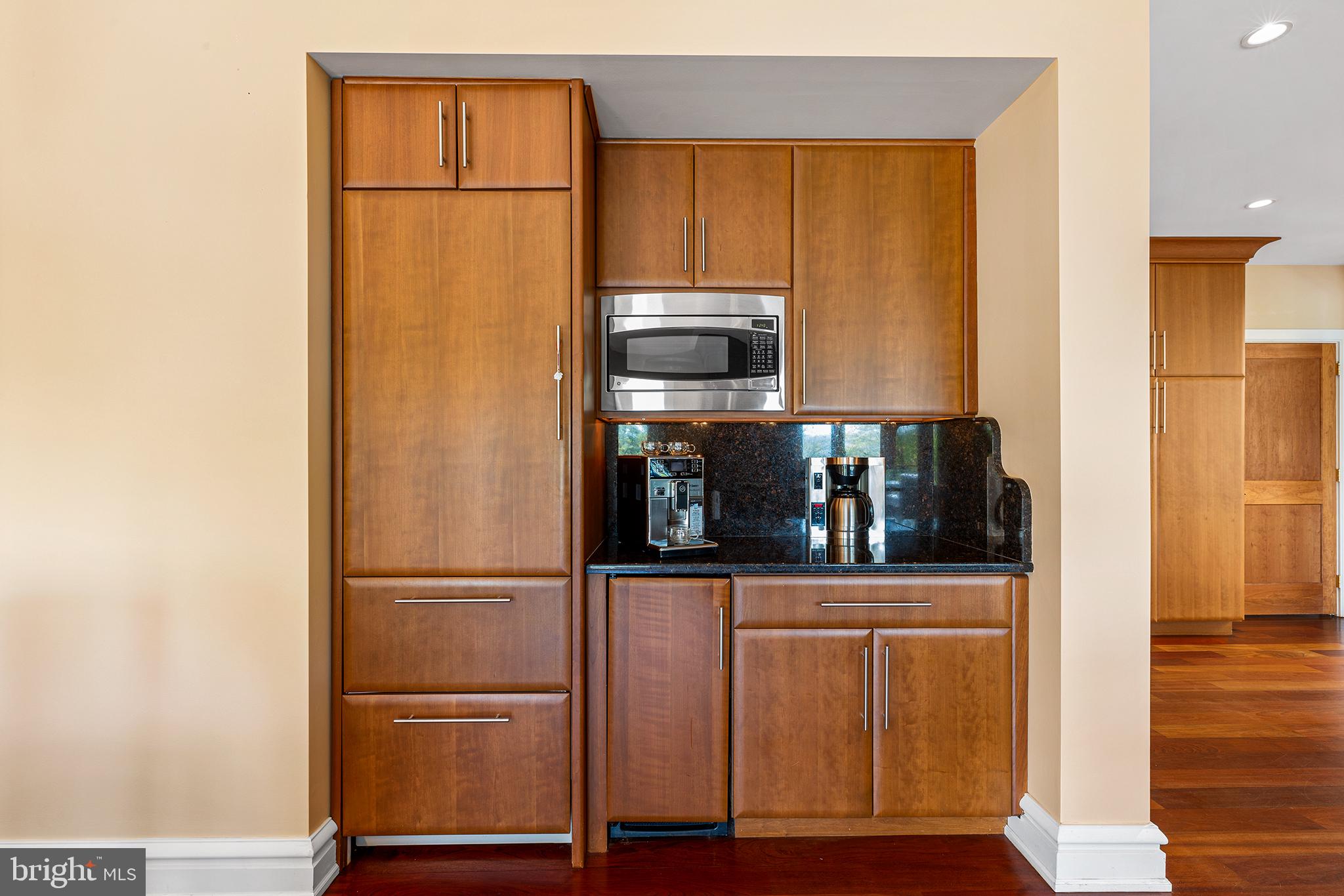 YELLOW SPRINGS EST - Residential