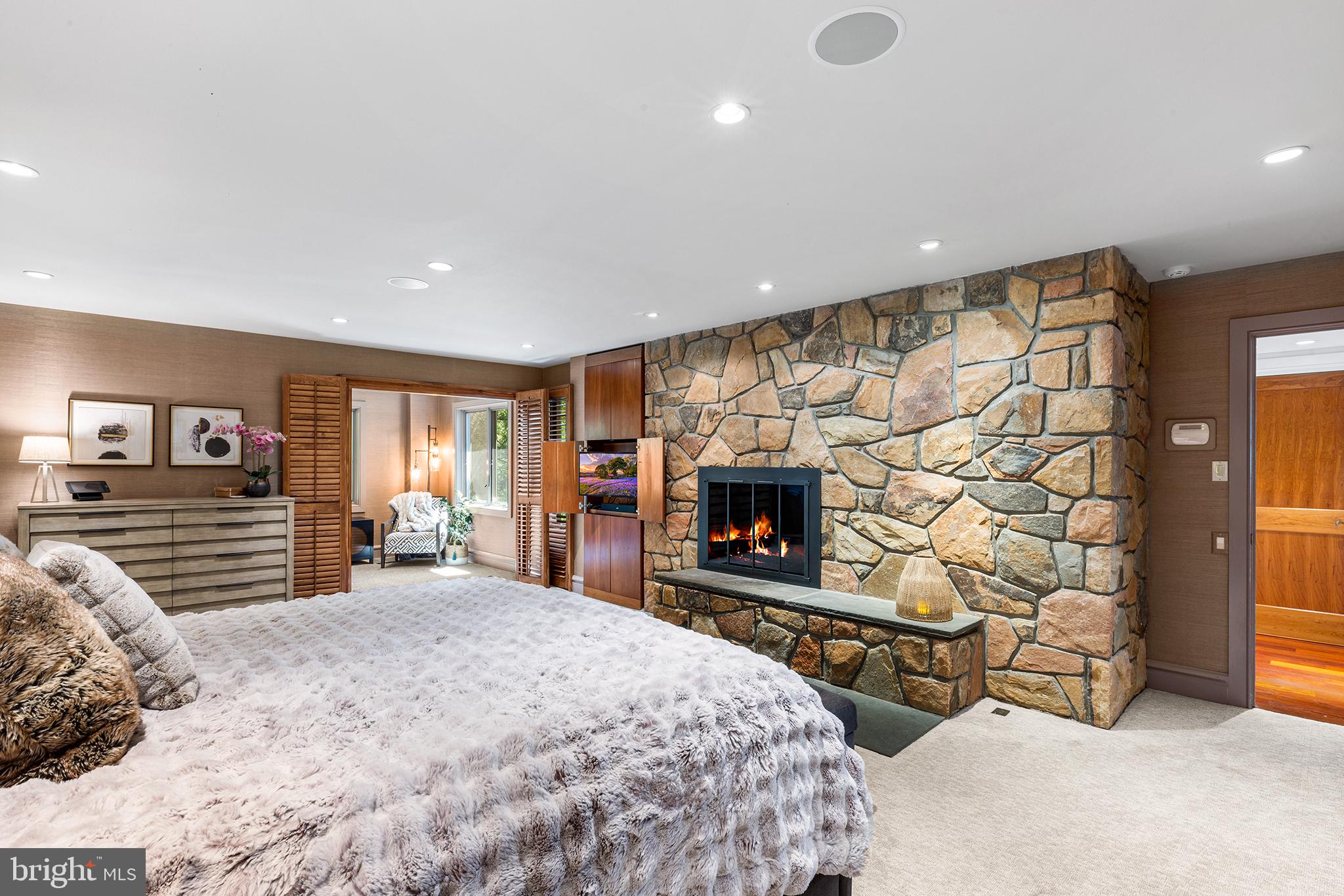 YELLOW SPRINGS EST - Residential