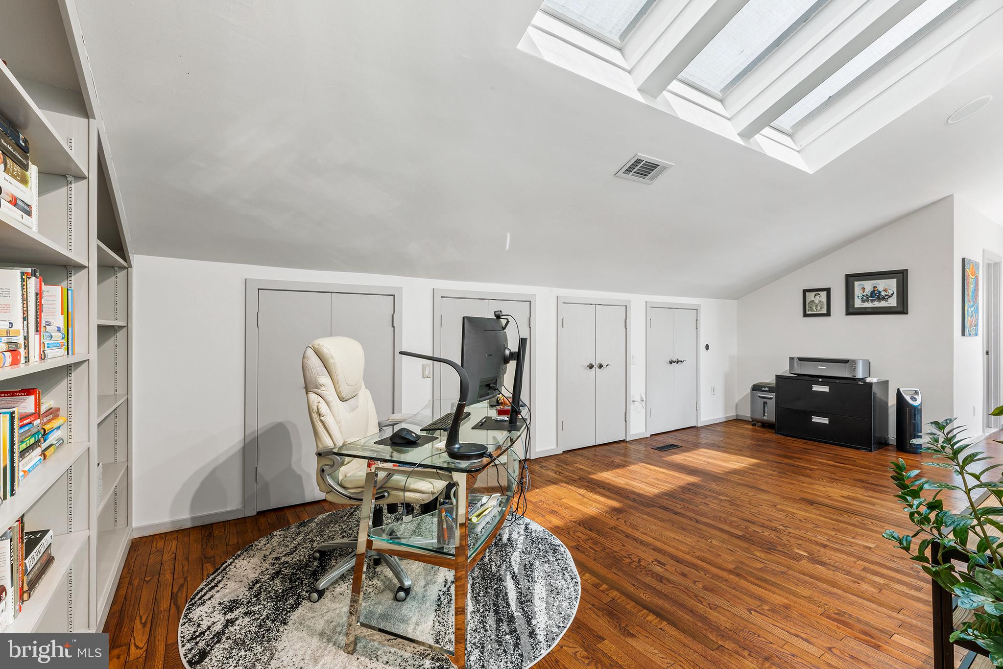 YELLOW SPRINGS EST - Residential