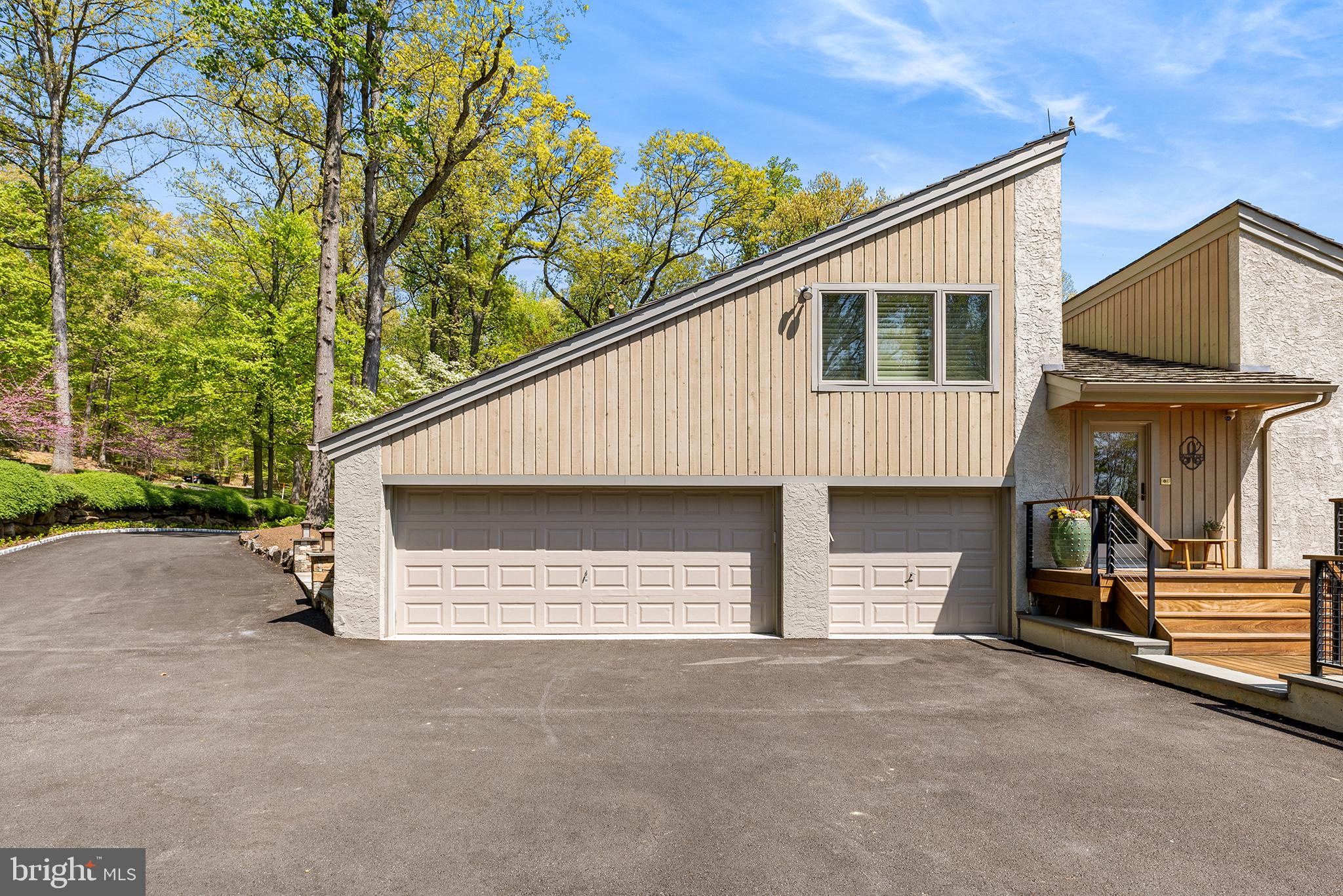 YELLOW SPRINGS EST - Residential