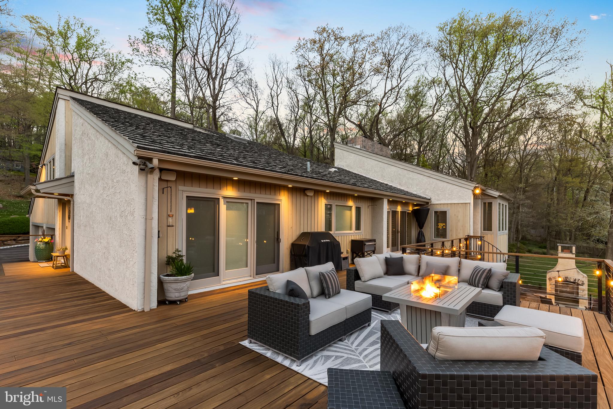 YELLOW SPRINGS EST - Residential