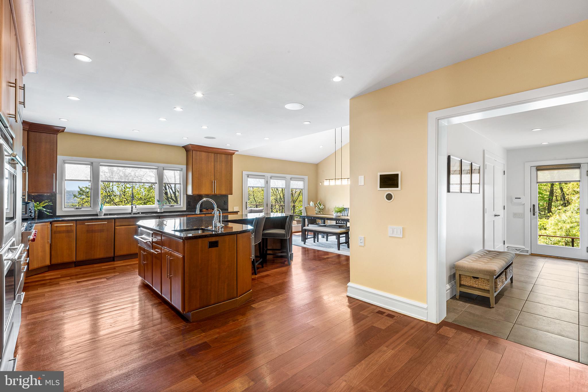 YELLOW SPRINGS EST - Residential