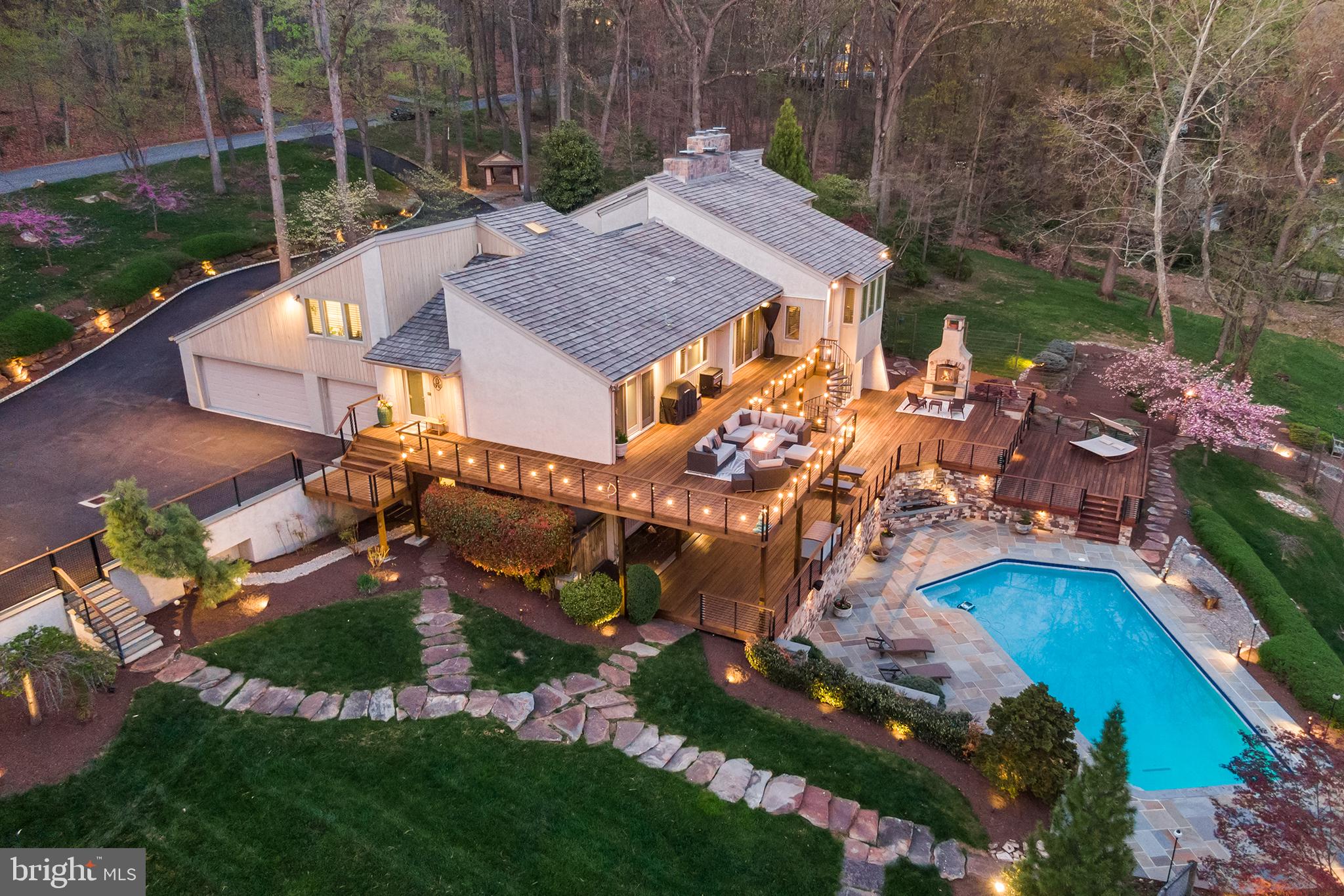 YELLOW SPRINGS EST - Residential