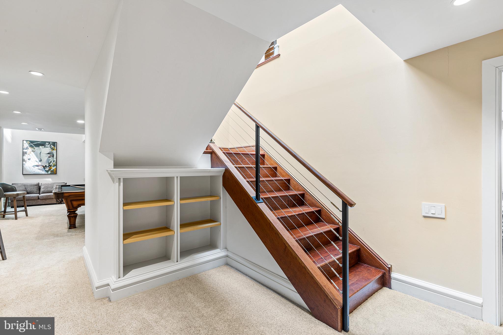 YELLOW SPRINGS EST - Residential