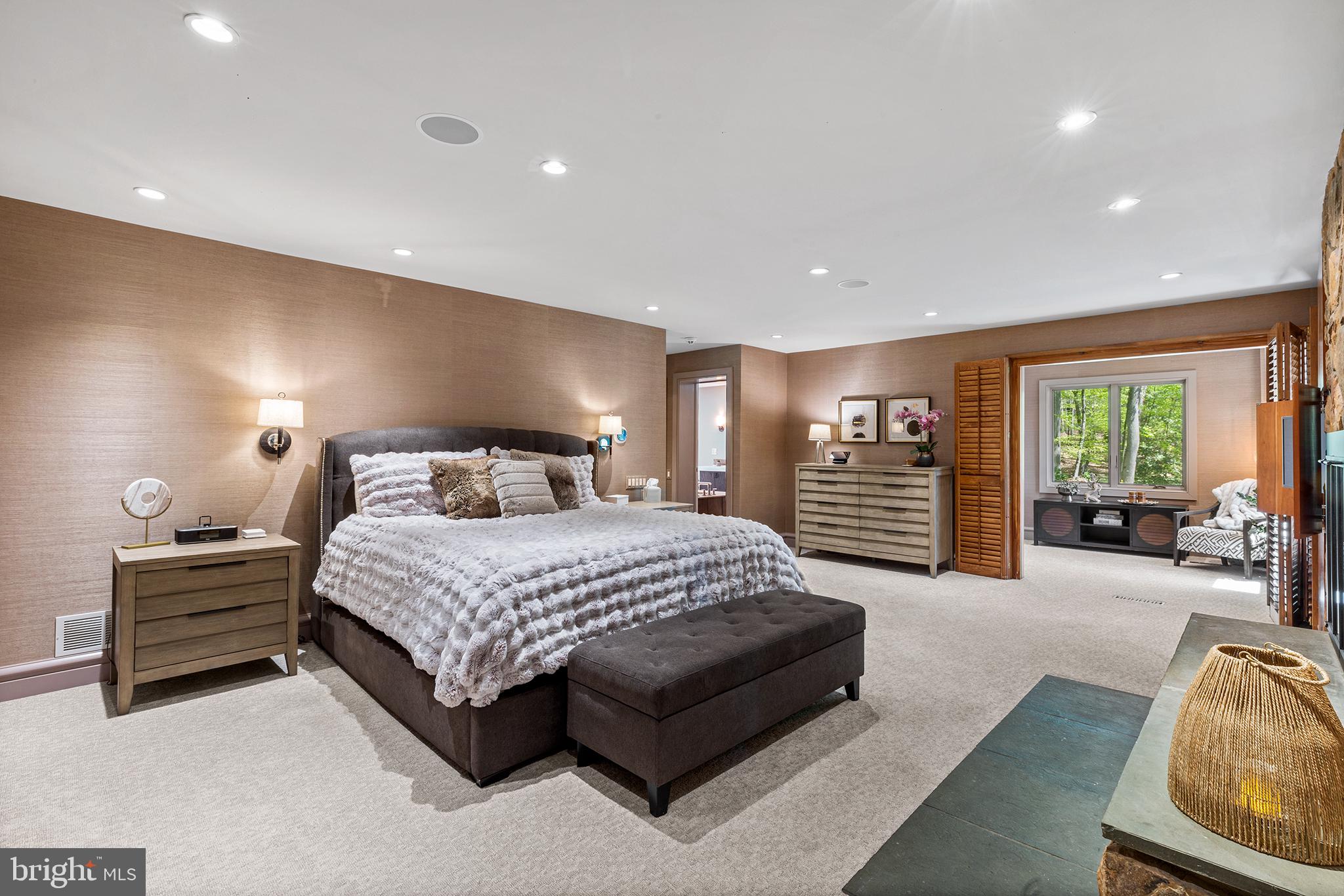 YELLOW SPRINGS EST - Residential