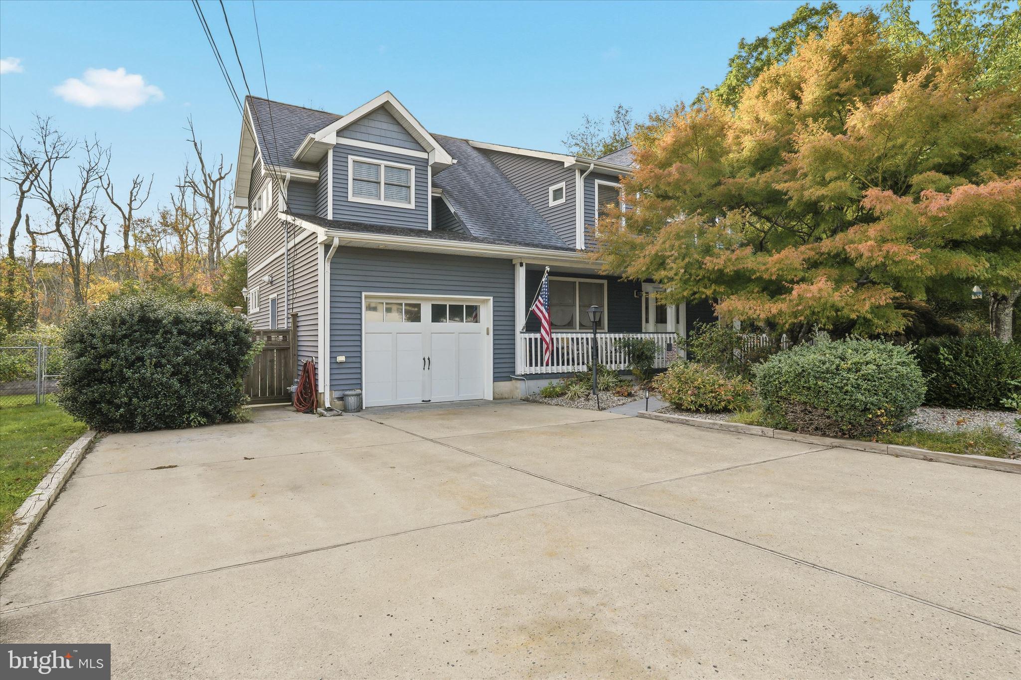 78 MARINE ROAD