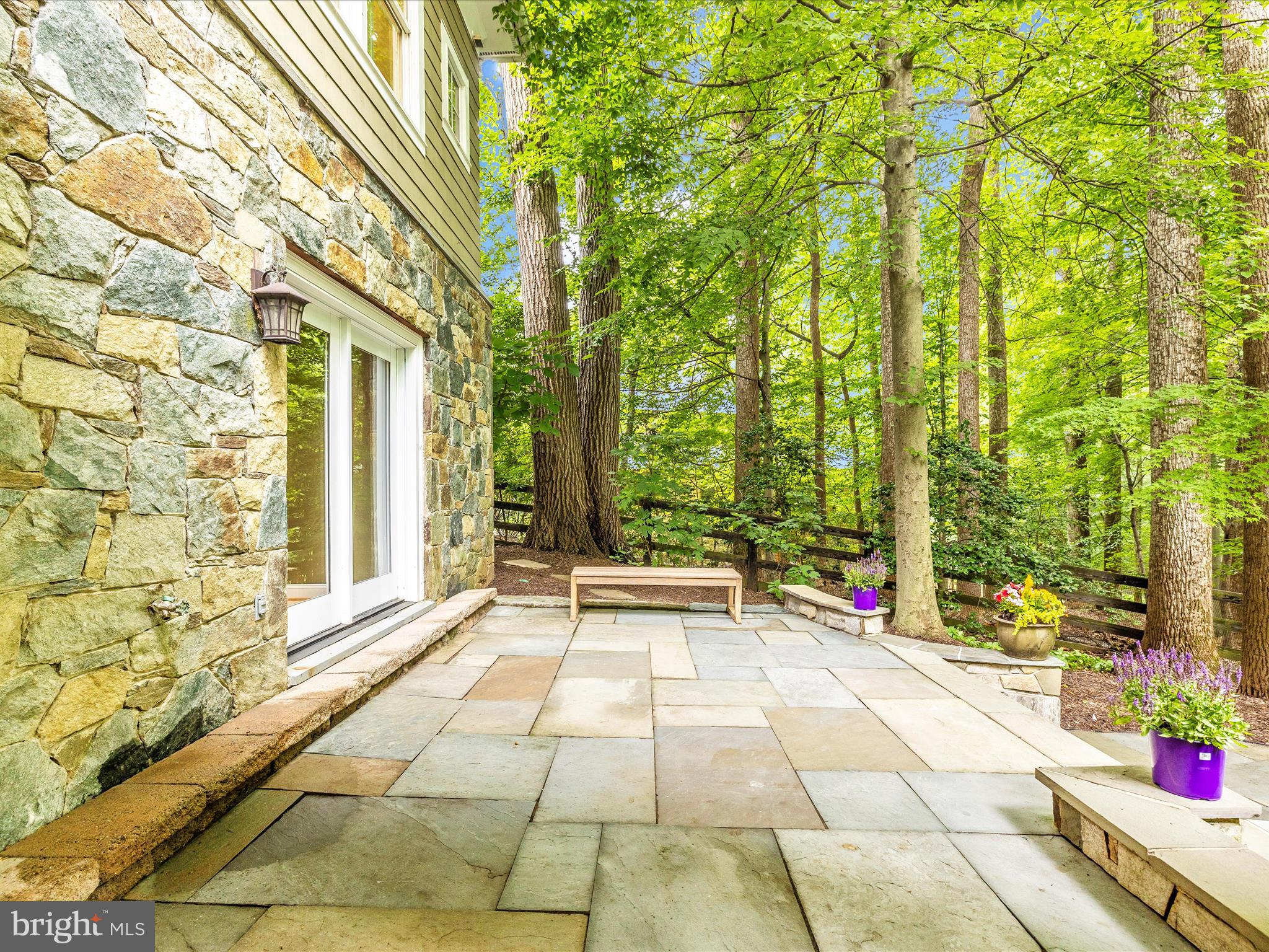 MERRY GO ROUND FARM - Residential