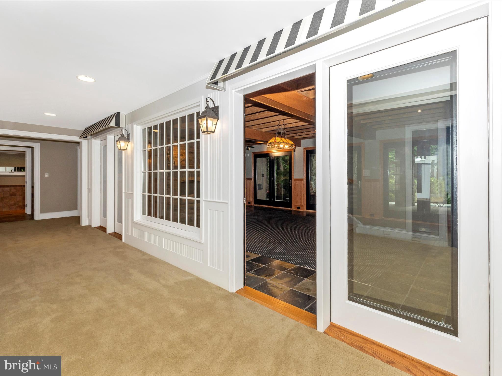 MERRY GO ROUND FARM - Residential