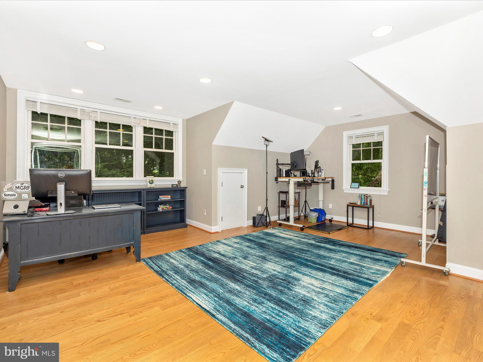 MERRY GO ROUND FARM - Residential