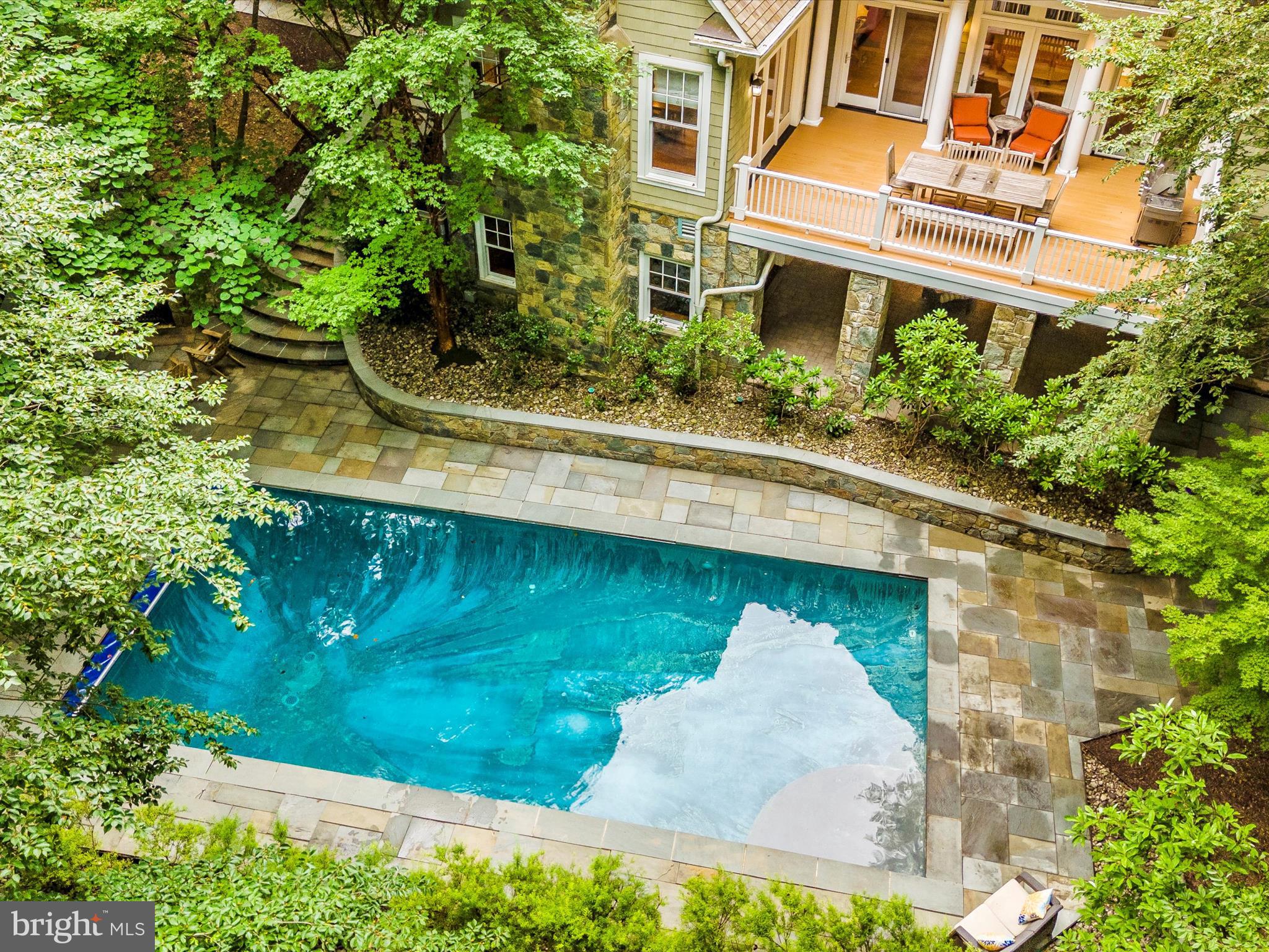 MERRY GO ROUND FARM - Residential