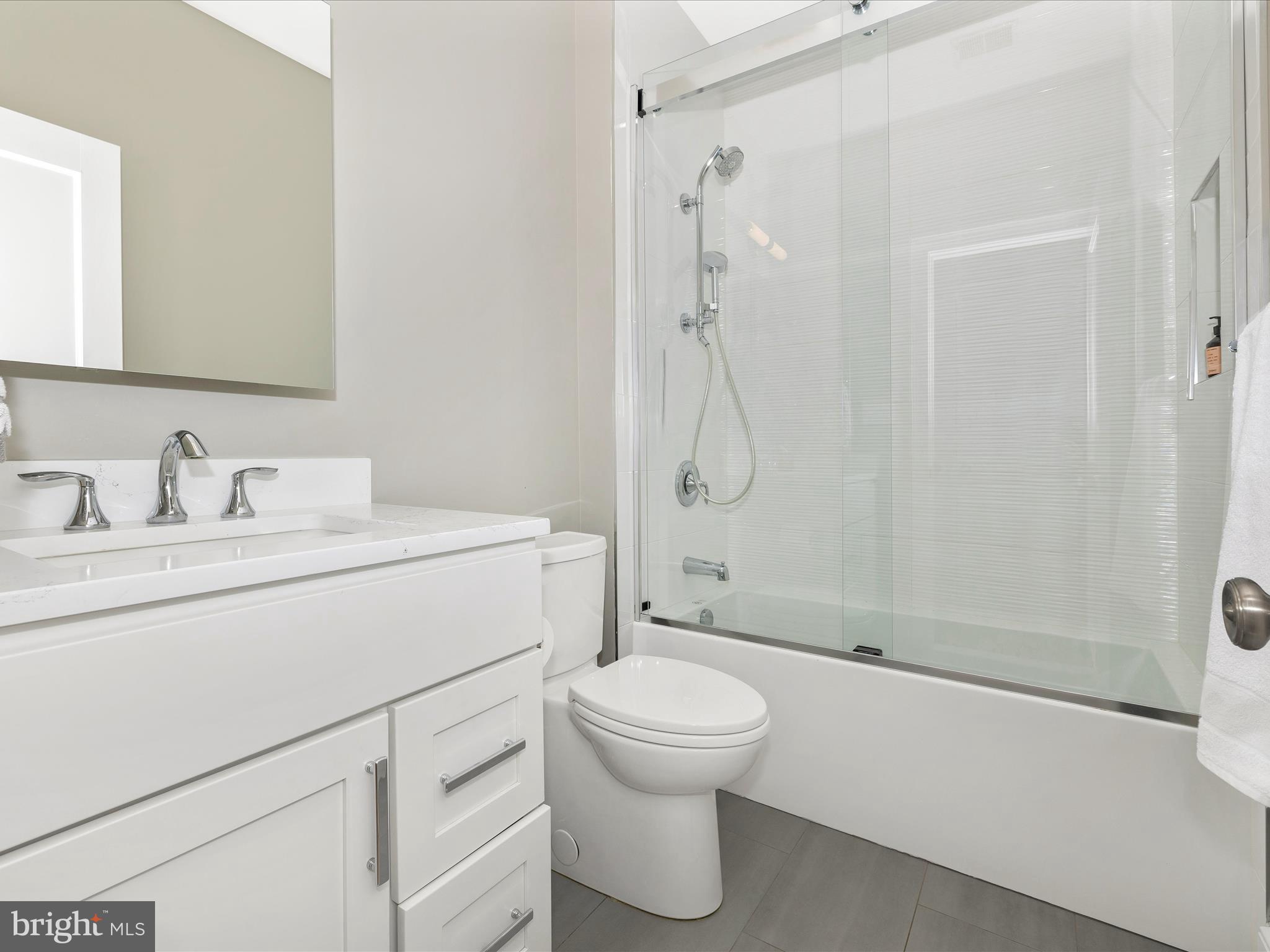 MERRY GO ROUND FARM - Residential