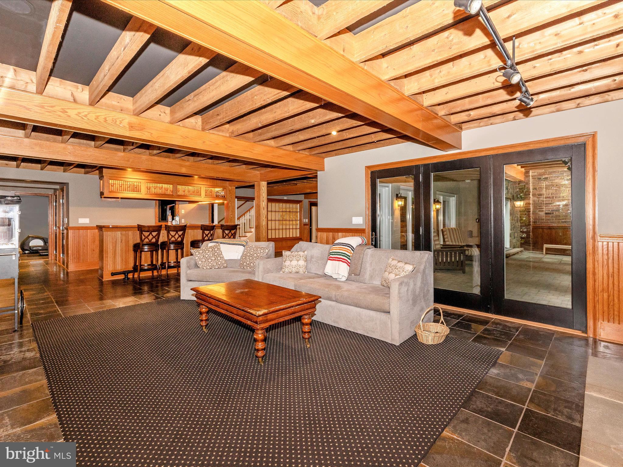 MERRY GO ROUND FARM - Residential