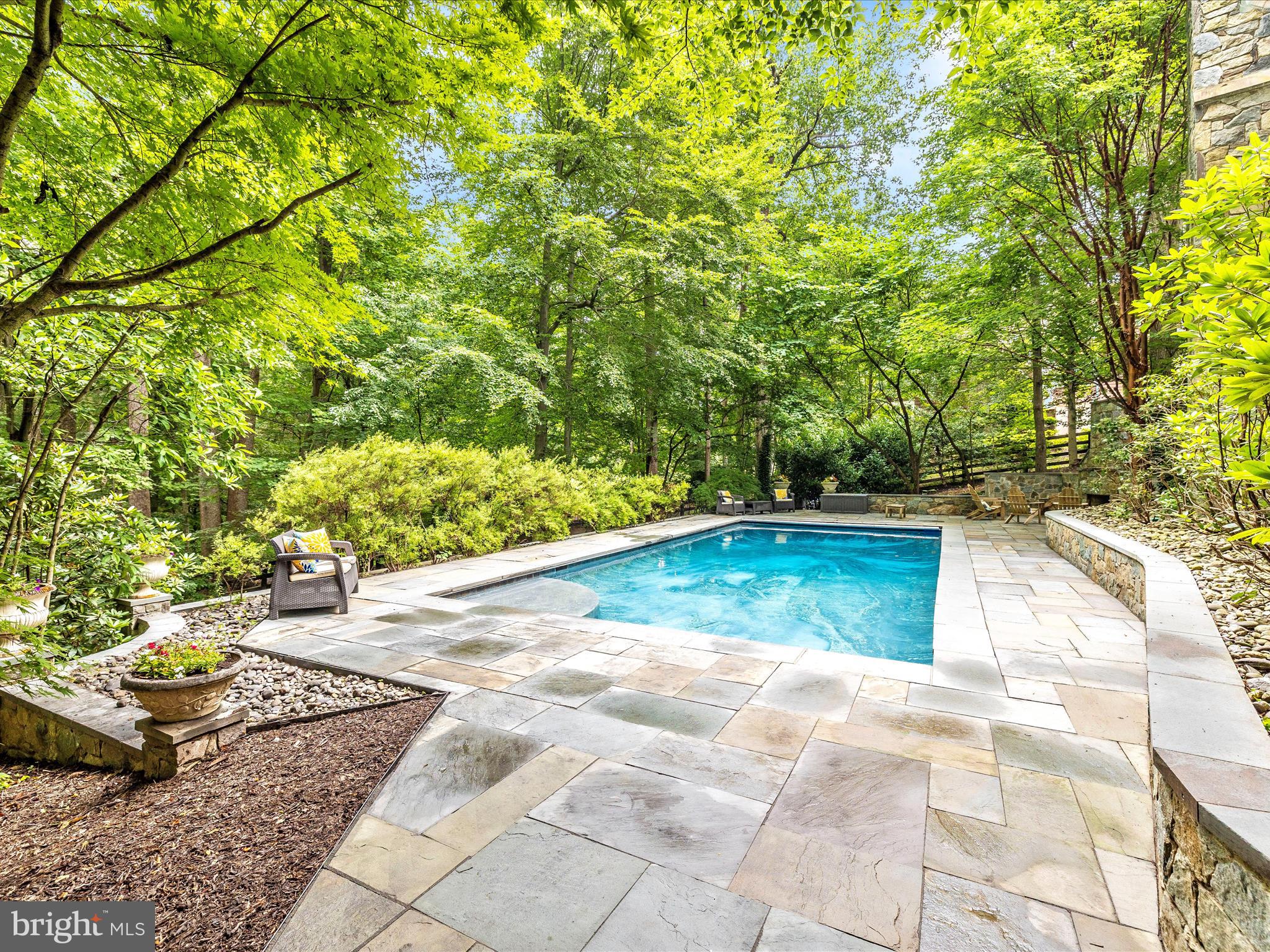 MERRY GO ROUND FARM - Residential