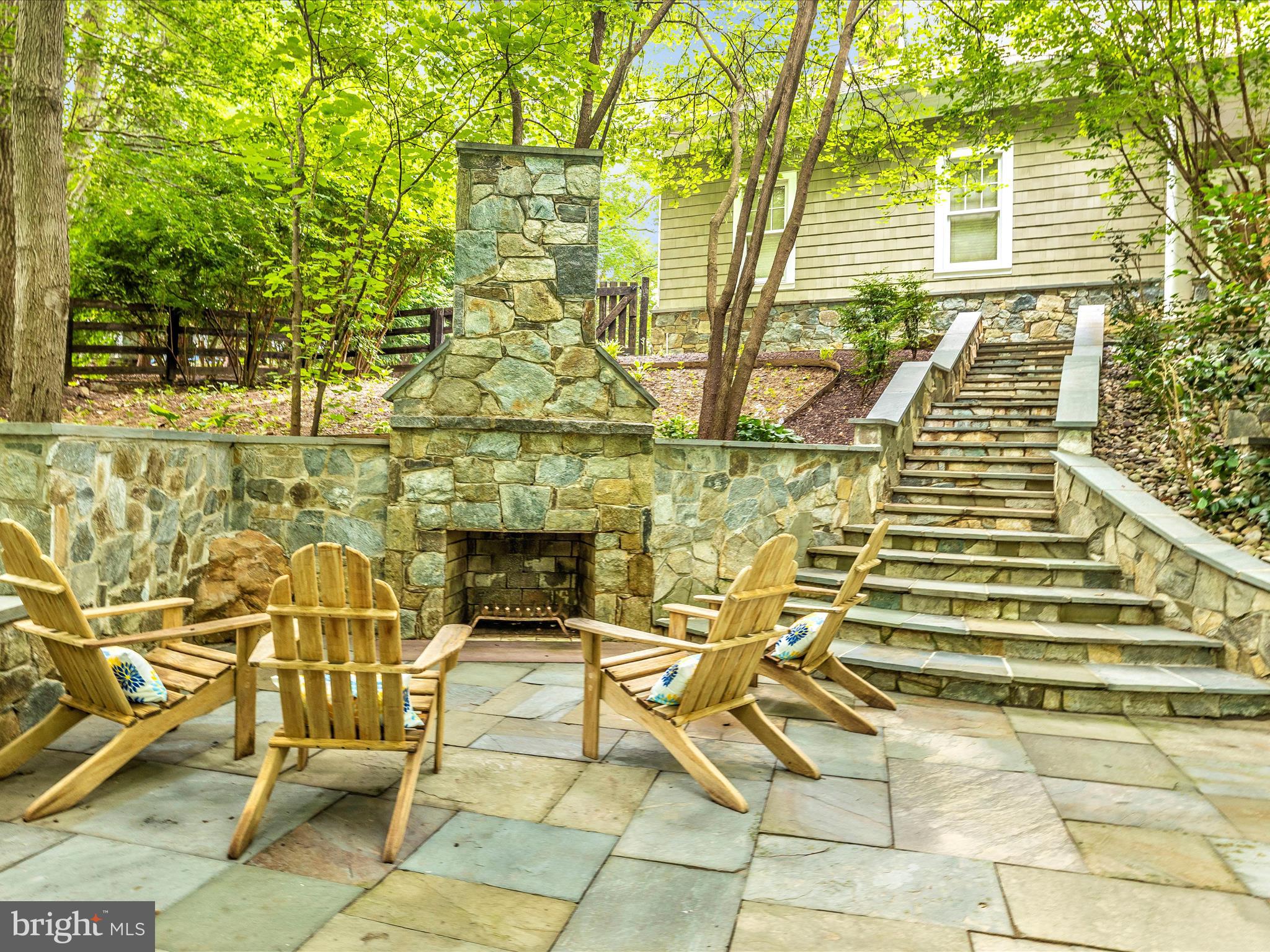 MERRY GO ROUND FARM - Residential