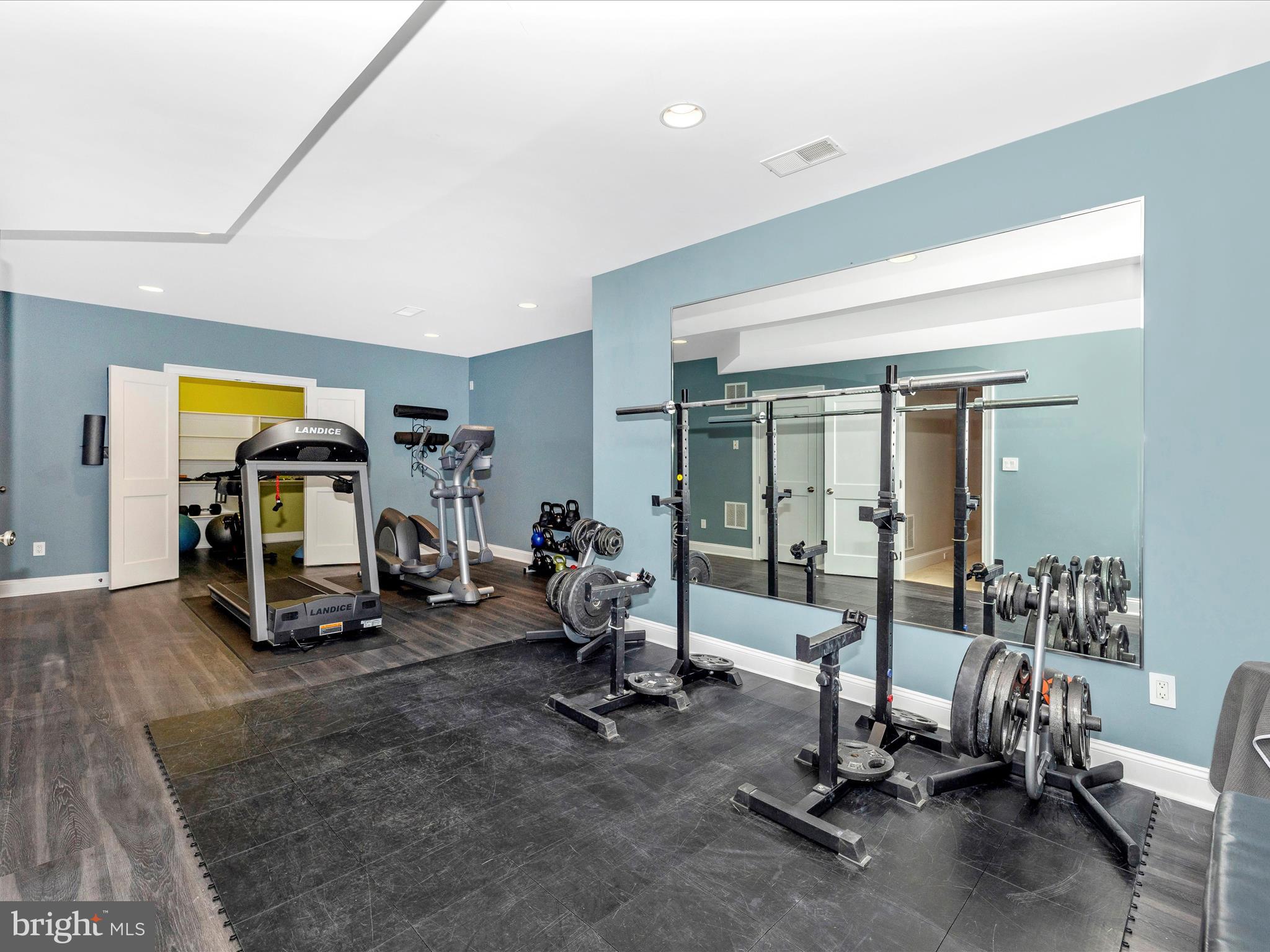 MERRY GO ROUND FARM - Residential