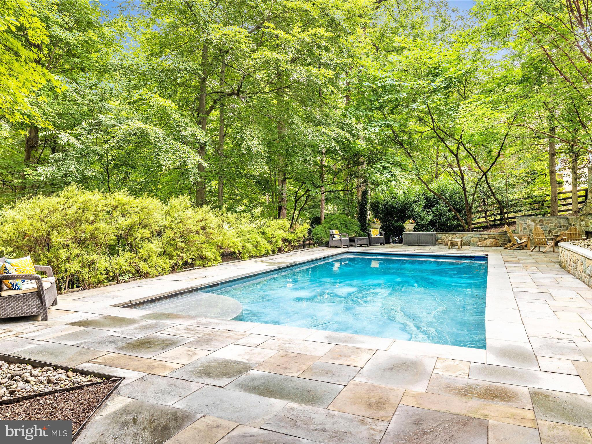 MERRY GO ROUND FARM - Residential