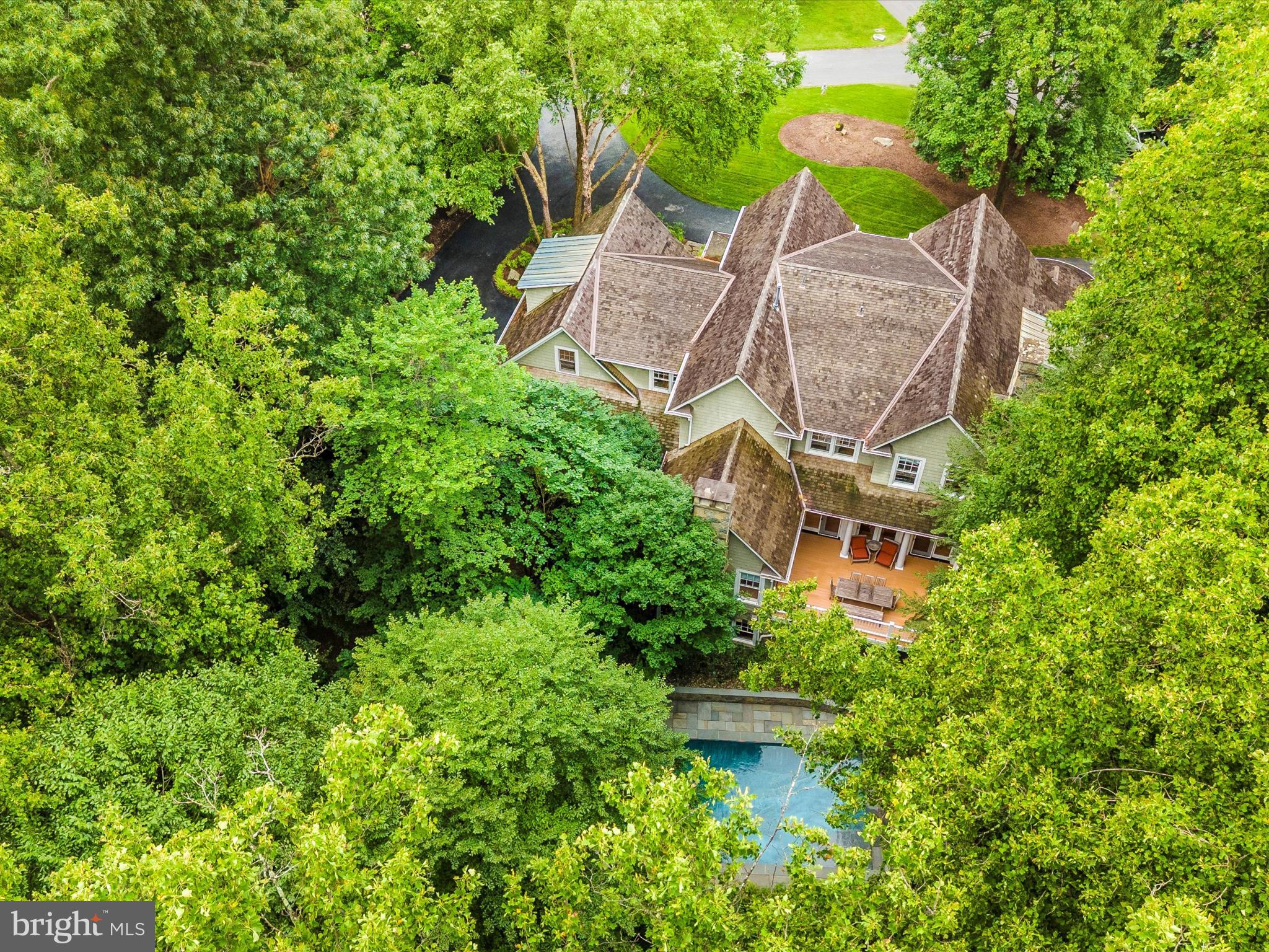 MERRY GO ROUND FARM - Residential