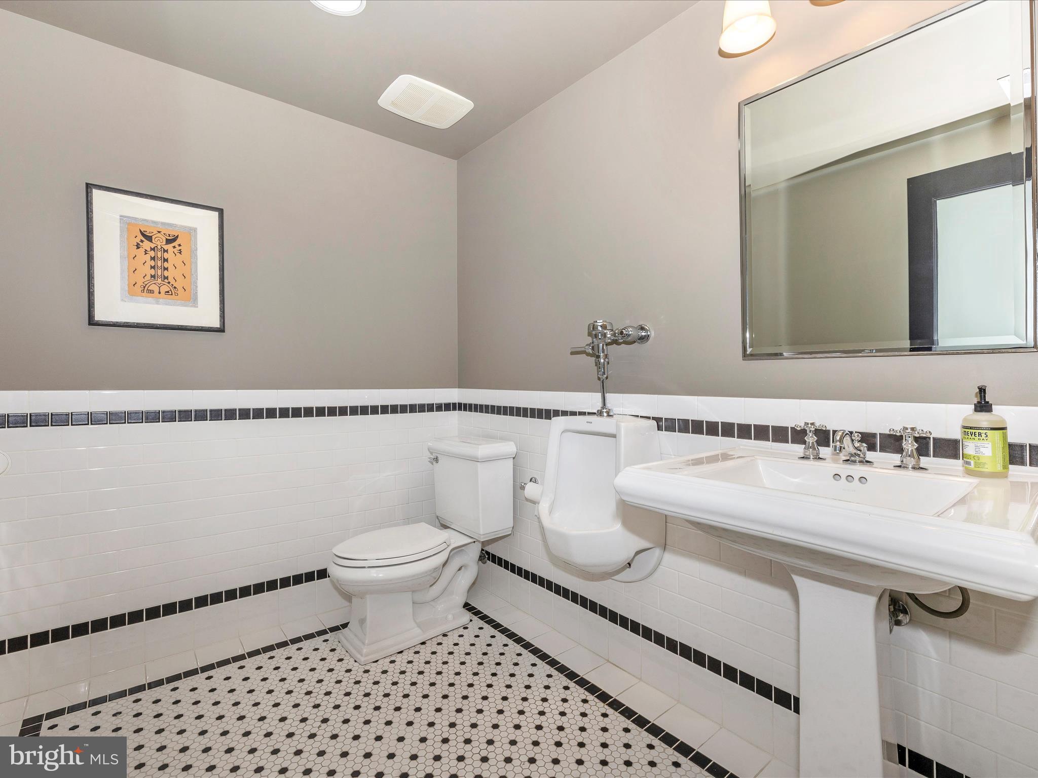 MERRY GO ROUND FARM - Residential