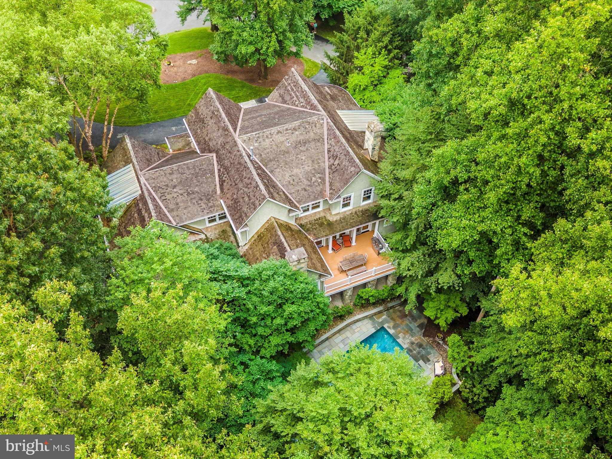 MERRY GO ROUND FARM - Residential