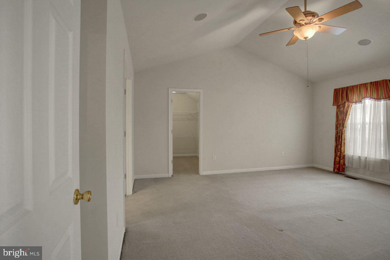 SADDLE RIDGE - Residential