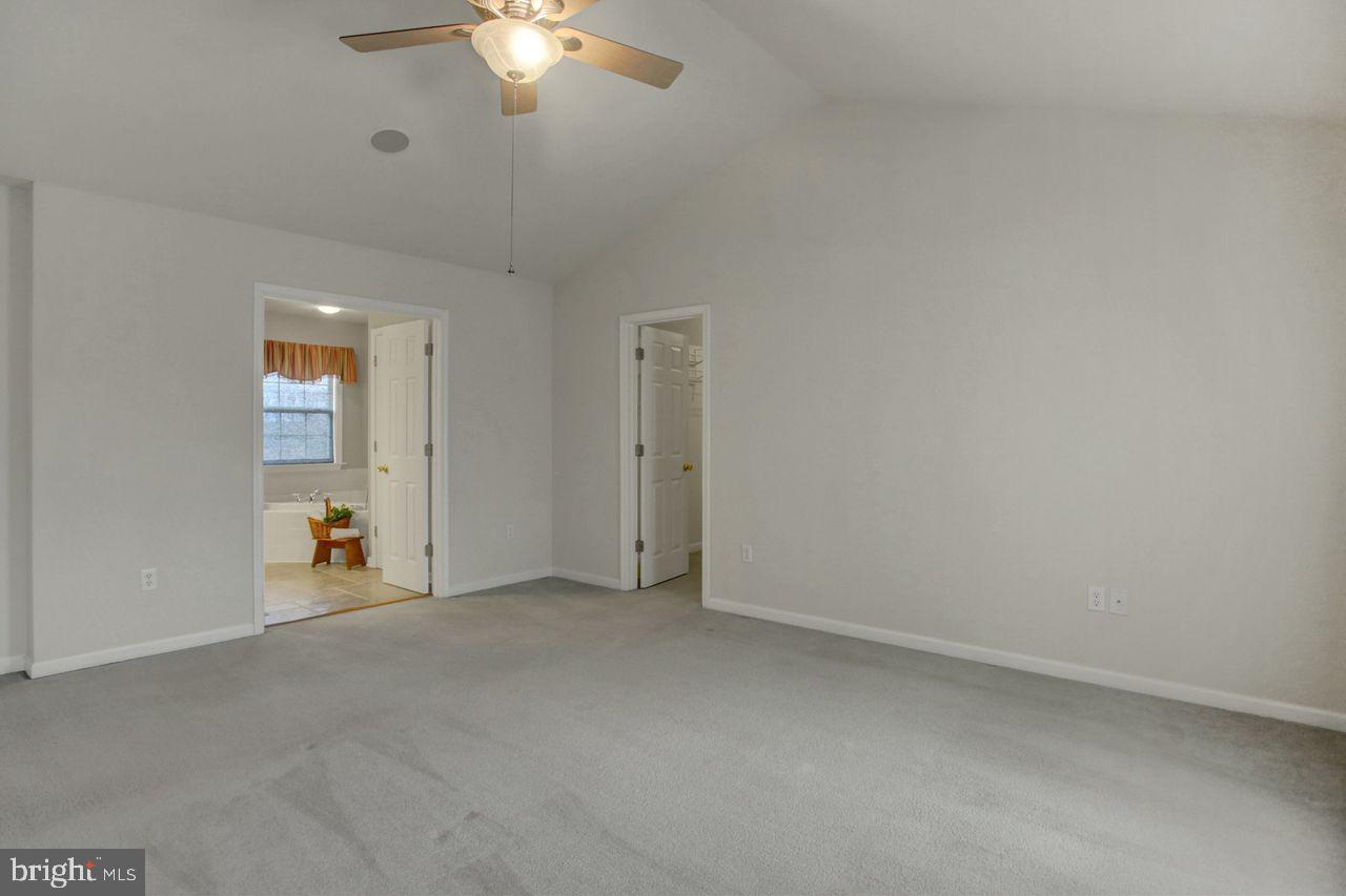 SADDLE RIDGE - Residential