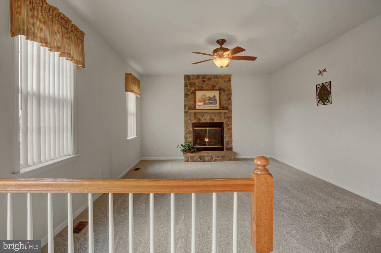 SADDLE RIDGE - Residential