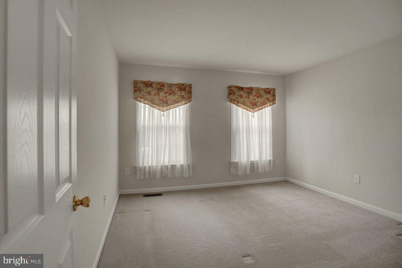 SADDLE RIDGE - Residential