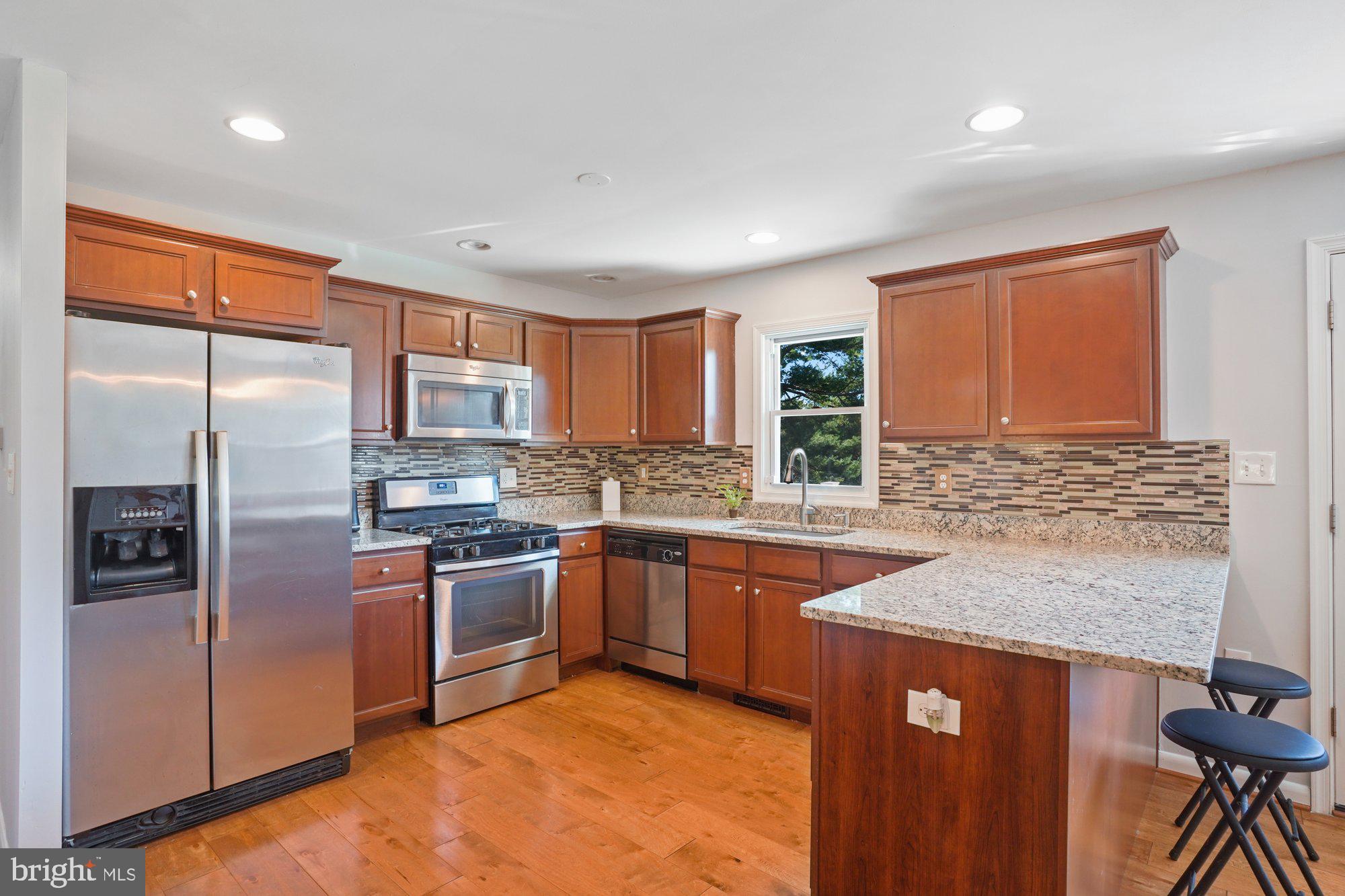 CLOVERDALE - Residential