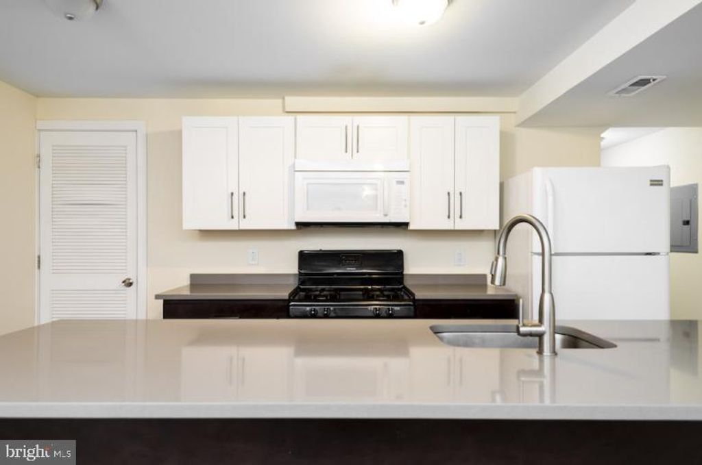 Photo of 2006 Walnut Street #8, PHILADELPHIA, PA 19103 (MLS # PAPH2542562)