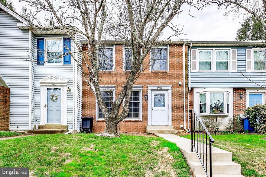 A picture-perfect townhome in a PRIME location on a peaceful cul-de-sac! Beautifully updated with modern design throughout, featuring a recently renovated kitchen, brand new stainless steel appliances, and updated bathrooms. The fenced-in backyard offers a great space for outdoor gatherings, while noise barrier walls reduce any sound from the ICC. The finished basement includes a full bath and generous storage space. Unbeatable location—conveniently close to METRO, and just minutes from ICC/200 and 370/270 access for easy commuting by car, foot, or bike!